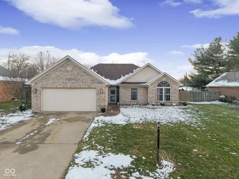 4103 Andrew Dr, Floyds Knobs, IN 47119
