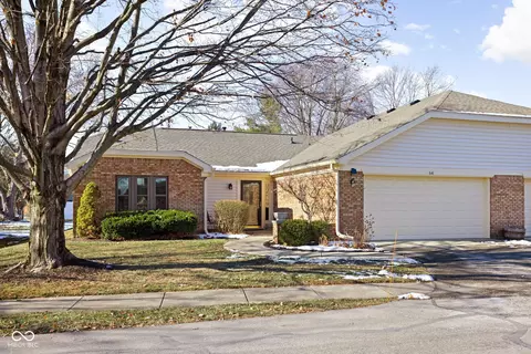 64 Dominion Dr, Zionsville, IN 46077