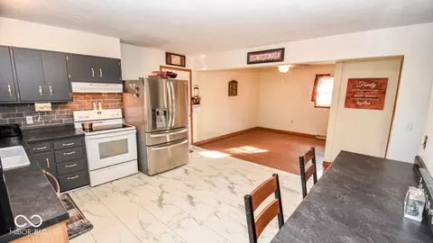 Kitchen - 2770 E Bernice Dr, Bloomington, IN 47401 photo 5 of 5