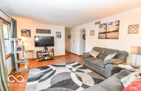 Living - 2770 E Bernice Dr, Bloomington, IN 47401 photo 2 of 4