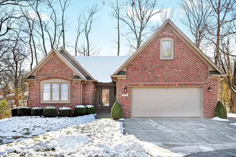 4017 Fallbrook Ln, Anderson, IN 46011