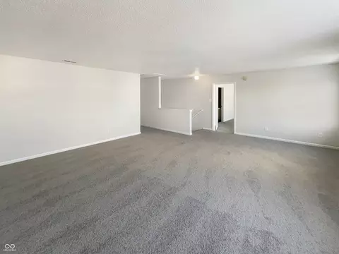 Living - 2264 Edgewater Cir, Plainfield, IN 46168 photo 10 of 10