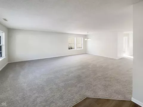 Living - 2264 Edgewater Cir, Plainfield, IN 46168 photo 2 of 10