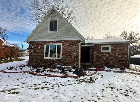 830 Jefferson St, Covington, IN 47932 photo 2