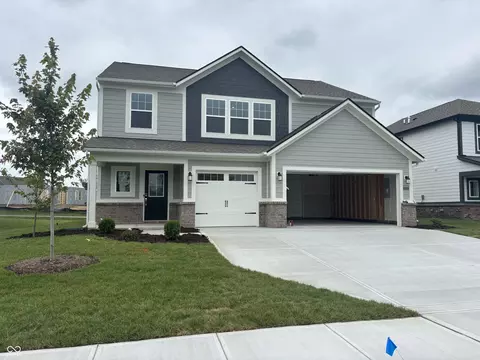 4371 Red Pine Dr, Bargersville, IN 46106