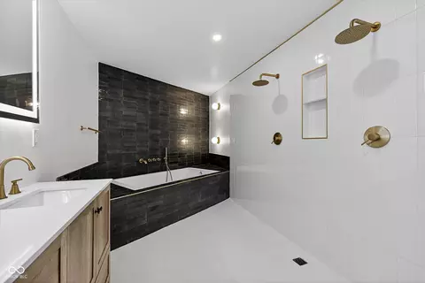 Bath - 5408 Singleton St, Indianapolis, IN 46227 photo 3 of 7