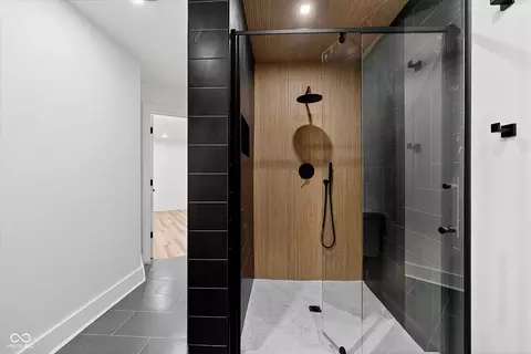 Bath - 5408 Singleton St, Indianapolis, IN 46227 photo 7 of 7