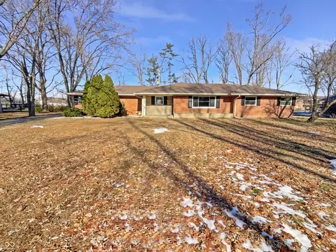 5530 Skyridge Dr, Indianapolis, IN 46250