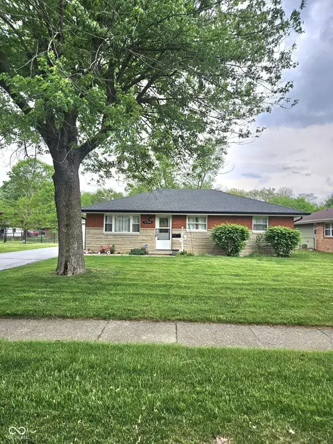 631 Memorial Dr, Beech Grove, IN 46107