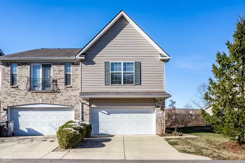 6220 Bishops Pond Ln, Indianapolis, IN 46268