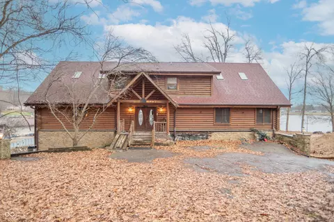 1300 S Shore Dr, Martinsville, IN 46151