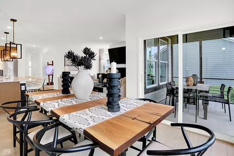 Dining - 521 Seagrape Ln, Plainfield, IN 46168 photo 2 of 3