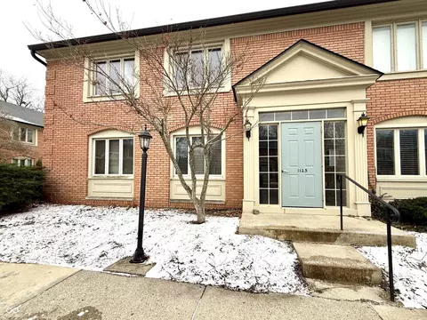 1125 Canterbury Ct #B, Indianapolis, IN 46260