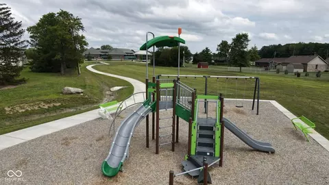 View/Area - 1121 Phillips Dr, Greenfield, IN 46140 photo 1 of 3