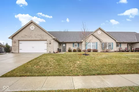 726 Monarch Ln, Lebanon, IN 46052