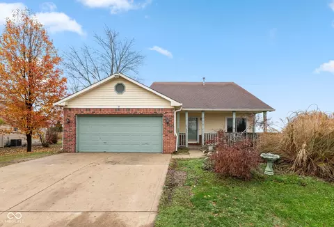 459 Cardinal Dr, Whiteland, IN 46184