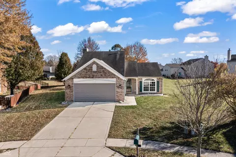 8405 Anderson Cir, Avon, IN 46123