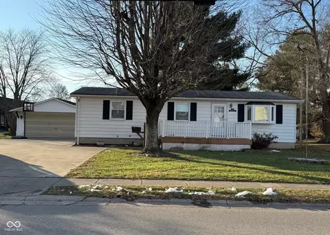 315 S Mulberry St, Batesville, IN 47006