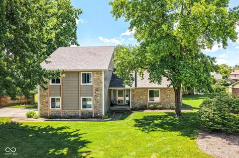 Exterior - 13035 Wembly Rd, Carmel, IN 46033 photo 2 of 8