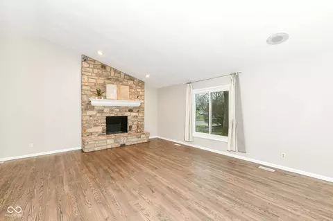 Living - 13035 Wembly Rd, Carmel, IN 46033 photo 1 of 11