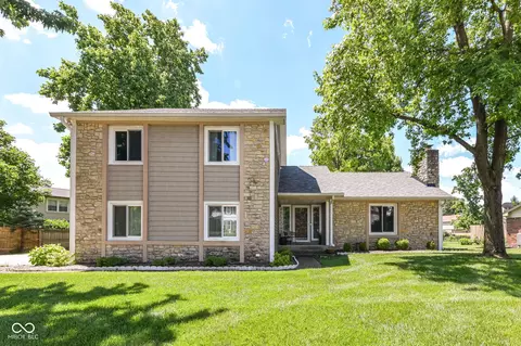 Exterior - 13035 Wembly Rd, Carmel, IN 46033 photo 7 of 8