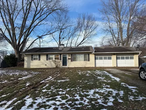 122 Bel Aire Dr, Whiteland, IN 46184