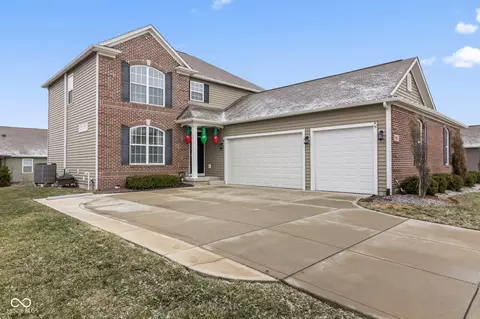 18907 Silver Wing Ct, Noblesville, IN 46060
