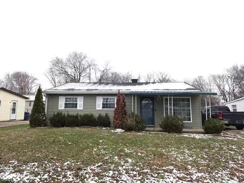 718 Berkeley Dr, Shelbyville, IN 46176