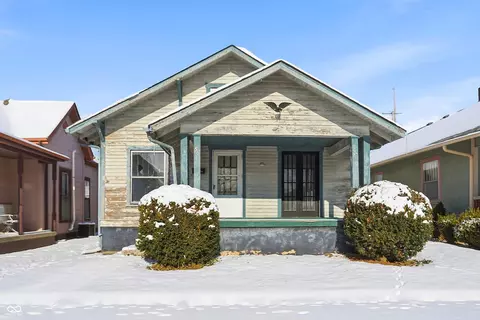 56 E Pennsylvania St, Shelbyville, IN 46176