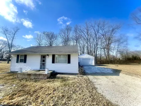 1601 S Clark St, Muncie, IN 47302