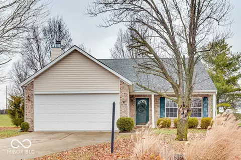 12353 Driftstone Dr, Fishers, IN 46037