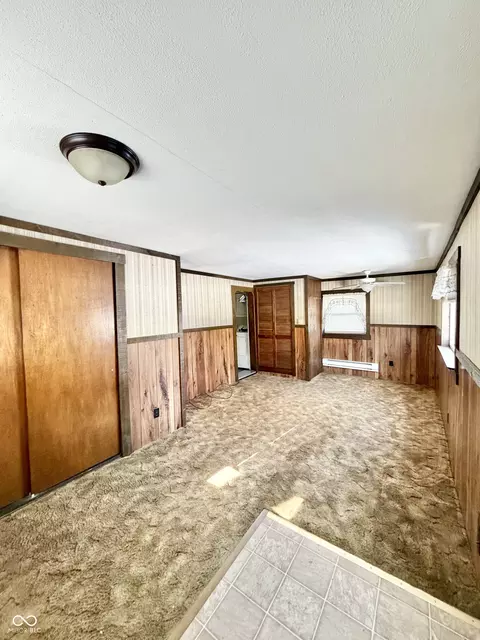 Living - 1116 3rd St, Covington, IN 47932 photo 2 of 4