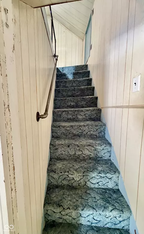 Entry Way - 1116 3rd St, Covington, IN 47932 photo 1 of 1