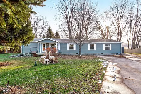 74 Inman Dr, Ingalls, IN 46048