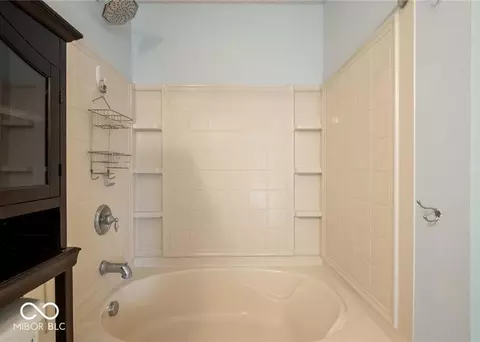8346 S Firefly Dr, Pendleton, IN 46064 photo 5