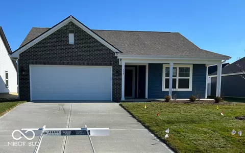 179 Luna Pl, Shelbyville, IN 46176