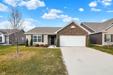 2546 Bridlewood Dr, Franklin, IN 46131