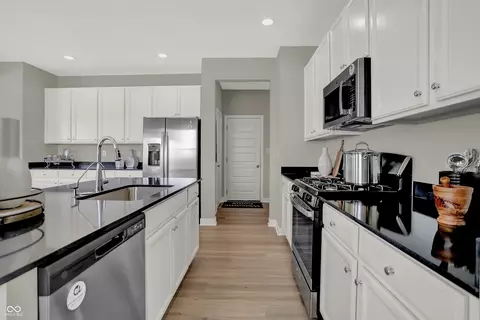 Kitchen - 15432 Postman Rd, Fishers, IN 46037 photo 3 of 6