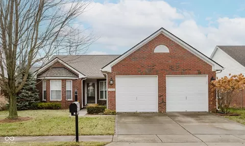 8445 Watertown Dr, Indianapolis, IN 46216