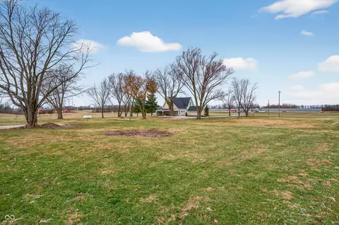 Exterior - 21101 E County Road 700 N, Hope, IN 47246 photo 15 of 23