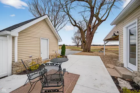 Exterior - 21101 E County Road 700 N, Hope, IN 47246 photo 9 of 23
