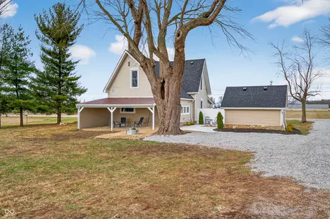 Exterior - 21101 E County Road 700 N, Hope, IN 47246 photo 17 of 23