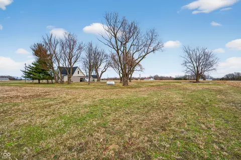 Exterior - 21101 E County Road 700 N, Hope, IN 47246 photo 22 of 23