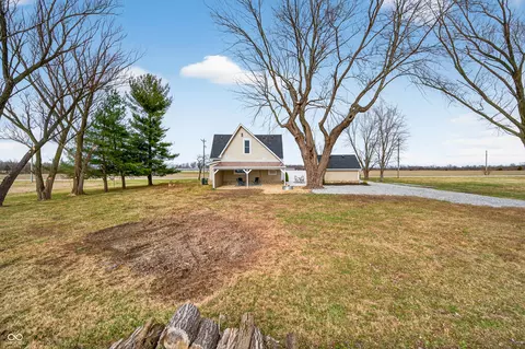 Exterior - 21101 E County Road 700 N, Hope, IN 47246 photo 18 of 23