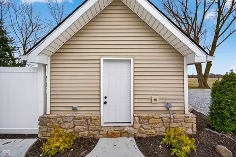 Exterior - 21101 E County Road 700 N, Hope, IN 47246 photo 11 of 23