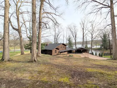 1859 White Oak Ln E, Martinsville, IN 46151