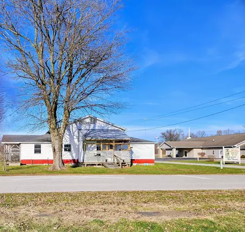 160 E Second St, Switz City, IN 47465