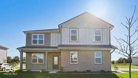 7861 Magnolia St, New Palestine, IN 46163