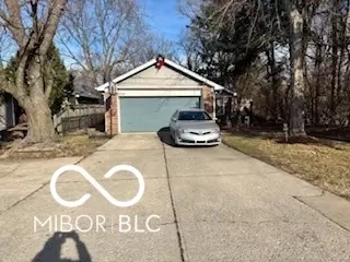 2702 E 56th St, Indianapolis, IN 46220