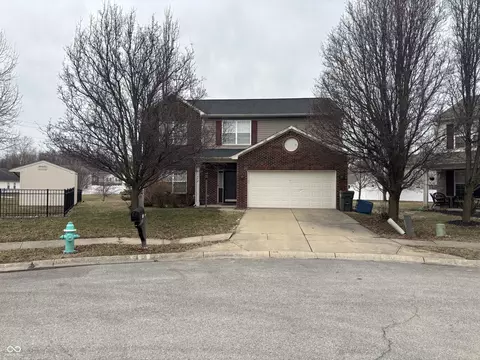 1852 Brook Crossing Ct, Indianapolis, IN 46229